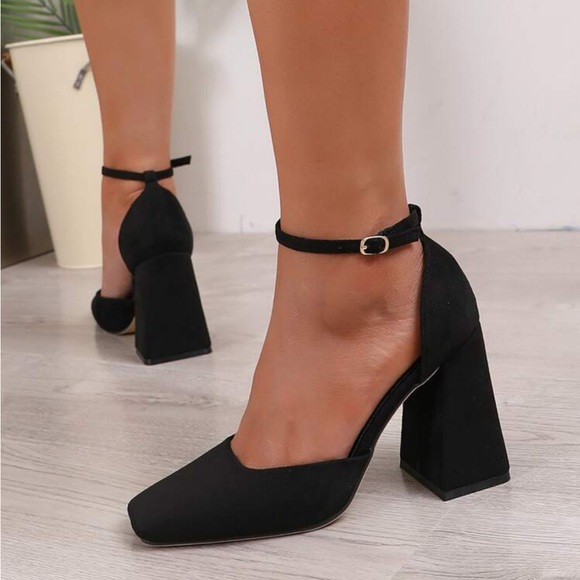 Square Toe Ankle Strap black thick chunky heels - Picture 2 of 3